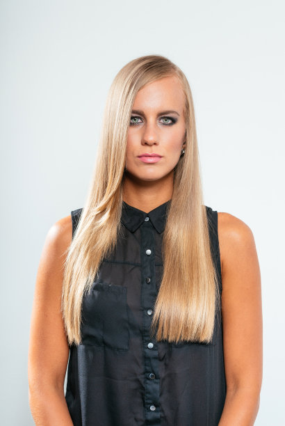 蓝眼睛金发北欧女人的肖像图片下载