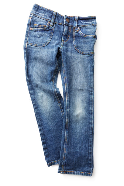 时尚:牛仔裤孤立在白色背景图片下载