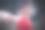 妈妈在儿子脖子上喷防晒霜图片下载