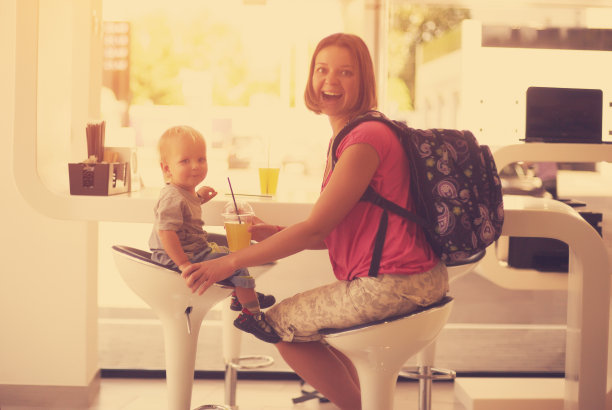 幸福的家庭图片下载