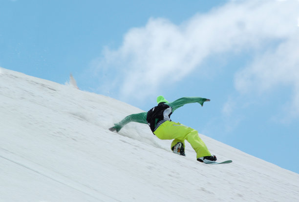 绿色滑雪图片下载