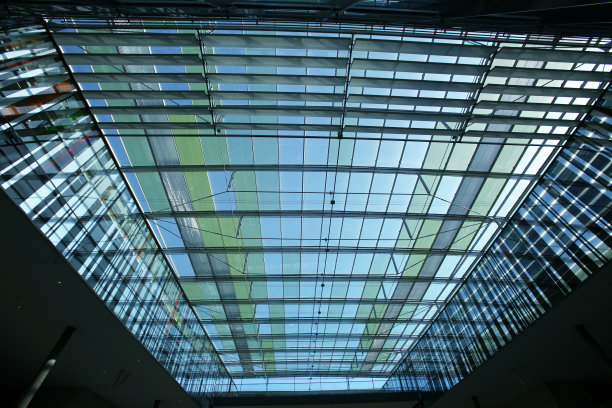 巨大的玻璃屋顶图片下载