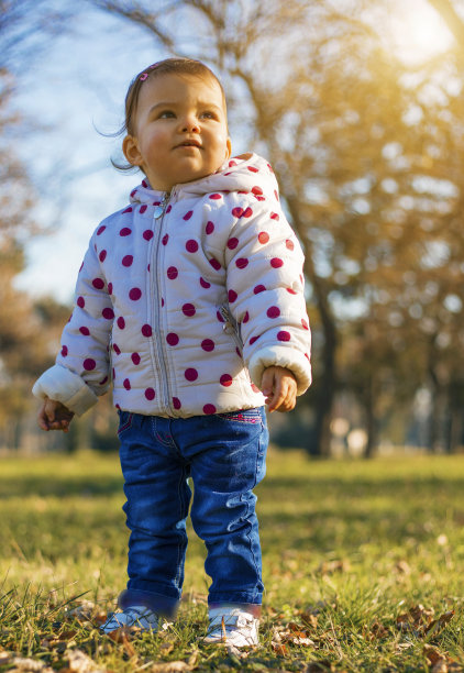 宝宝的第一步图片下载