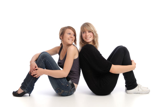 两个女孩图片下载