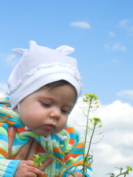 母亲和孩子图片下载