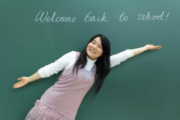欢迎回到学校图片下载