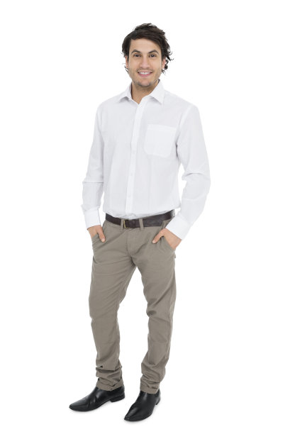 年轻男人全身像图片下载