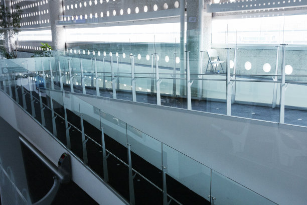 墨西哥城机场登机门的坡道图片下载