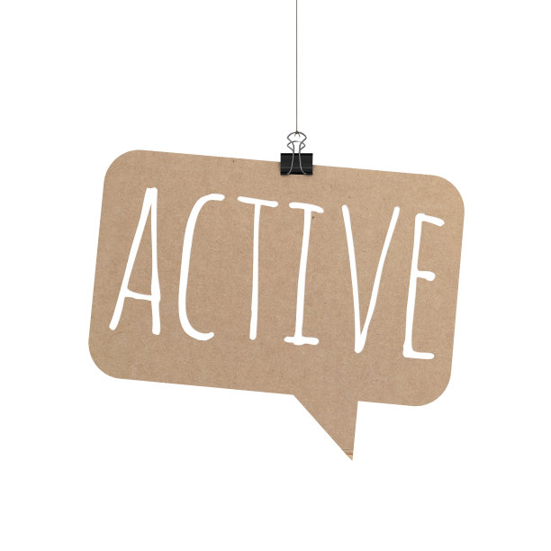 活跃的语音泡泡挂在一根绳子上图片下载