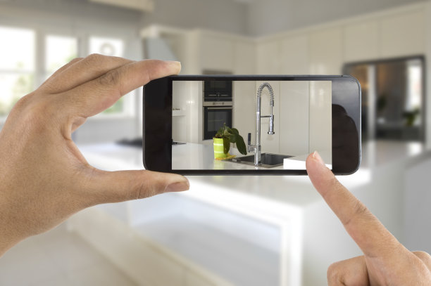 手拍照片厨房水龙头细节图片下载