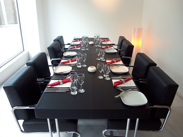 表在餐厅图片下载