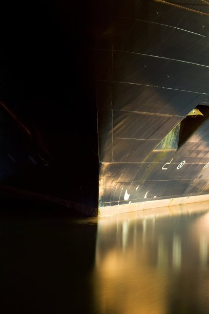 迫在眉睫的图片下载