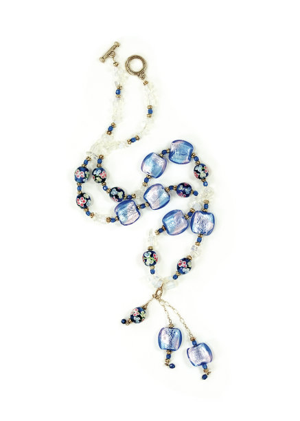 独特的项链孤立在白色图片下载