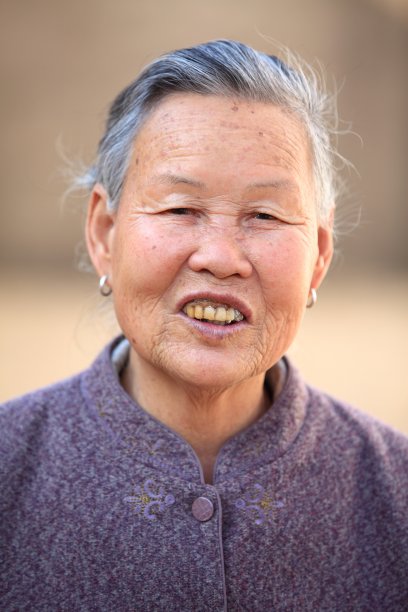 高级女性画像图片下载