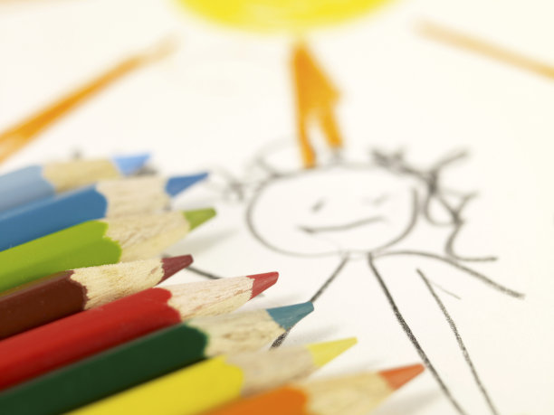 儿童绘画用的彩色铅笔图片下载