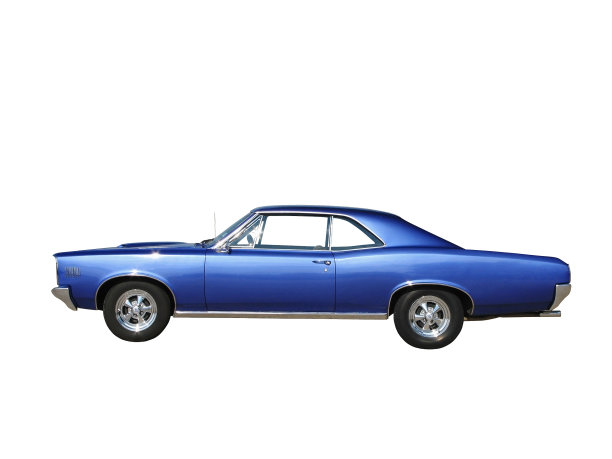 1966年的蓝色汽车被白色隔离图片下载