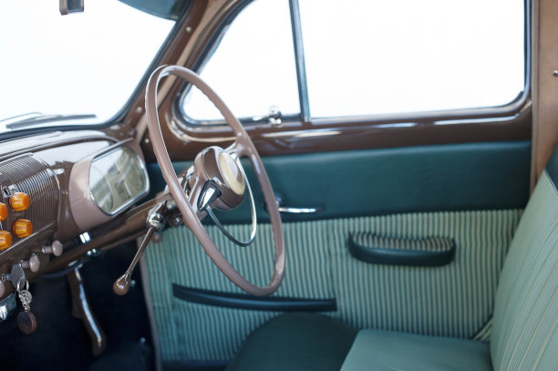 老式汽车内部图片下载