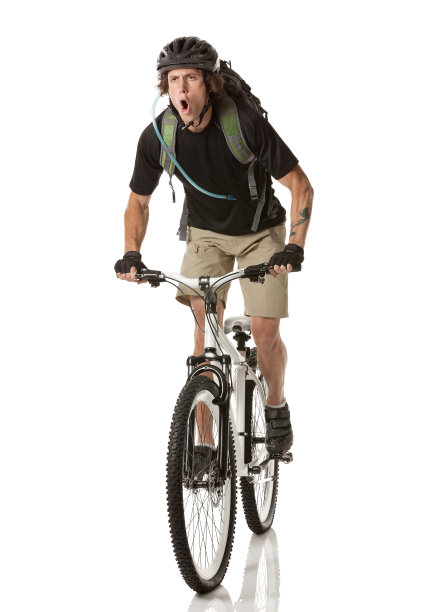 男人山顶银行图片下载