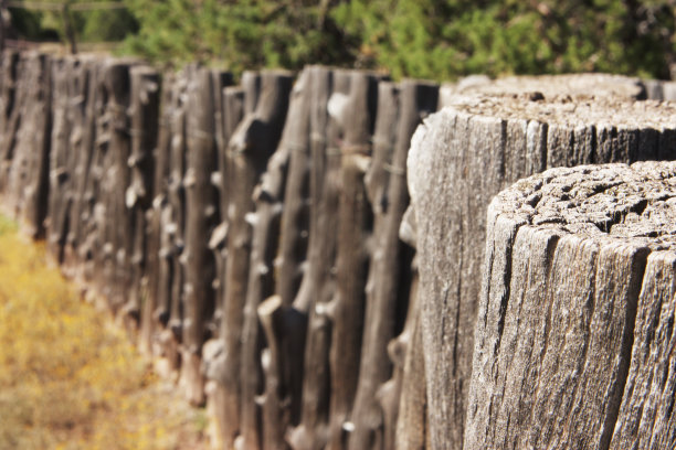畜栏栅栏柱动物围栏图片下载