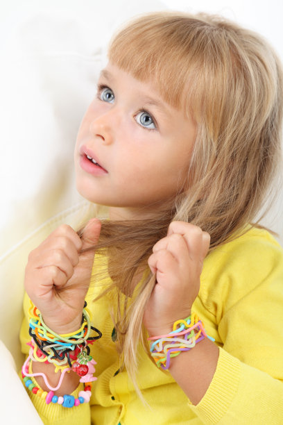 美丽的小女孩图片下载