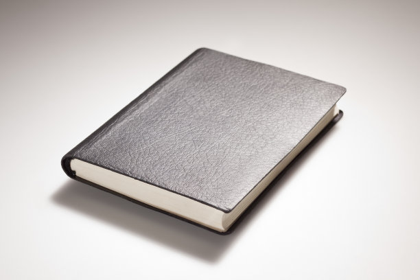 黑色的书图片下载