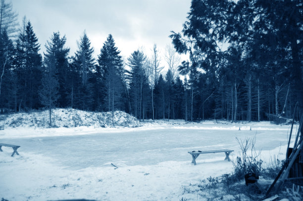 冰上曲棍球池塘溜冰场图片下载