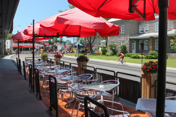 夏季街头露台图片下载