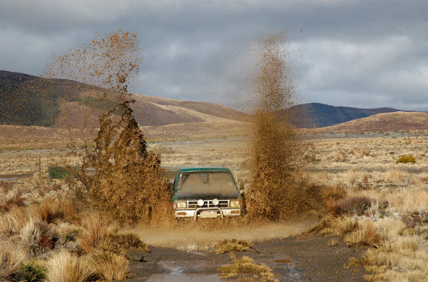 四轮驱动图片下载