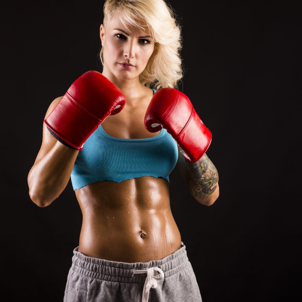 健身女子拳击图片下载