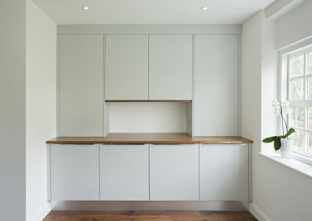 优雅的厨房橱柜图片下载