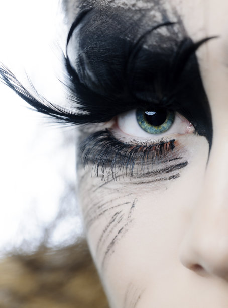 女人的眼妆图片下载