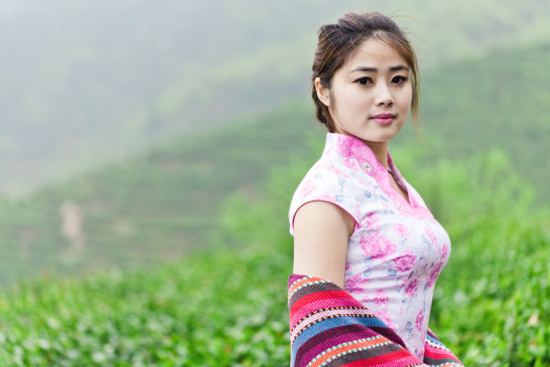 年轻的中国女孩的肖像图片下载