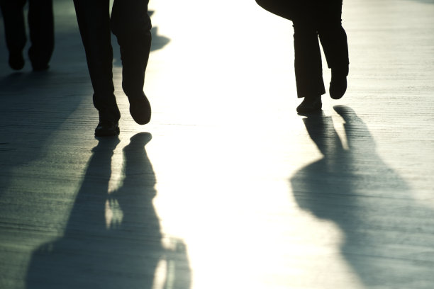 通勤者图片下载