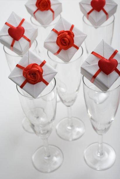 结婚礼物图片下载