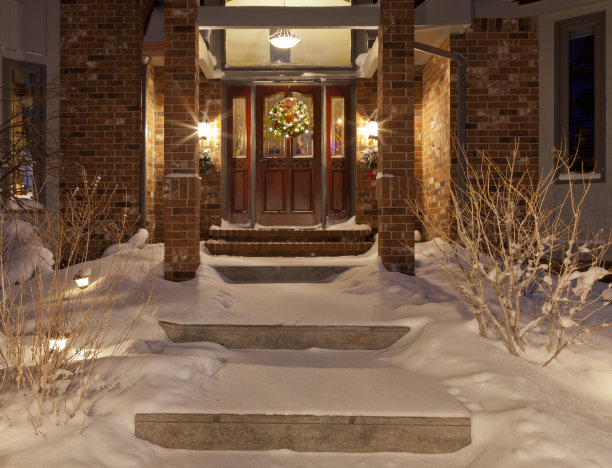 圣诞节的家前门入口图片下载