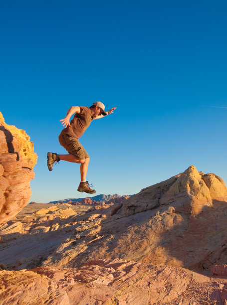 信仰的飞跃图片下载