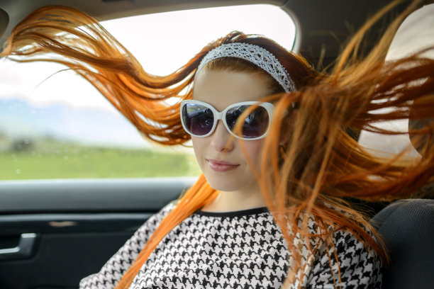 有风的旅行图片下载