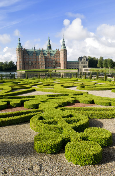 丹麦赫勒ød，腓特烈堡城堡和花园。图片下载