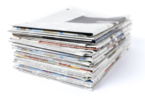 以白色为背景的一堆报纸图片下载