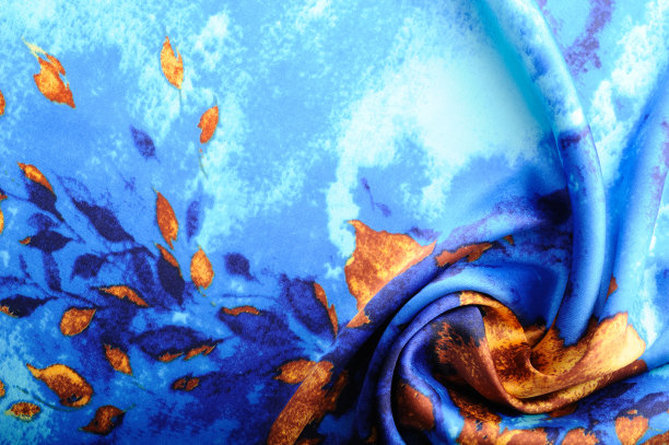 扭曲的花缎图片下载