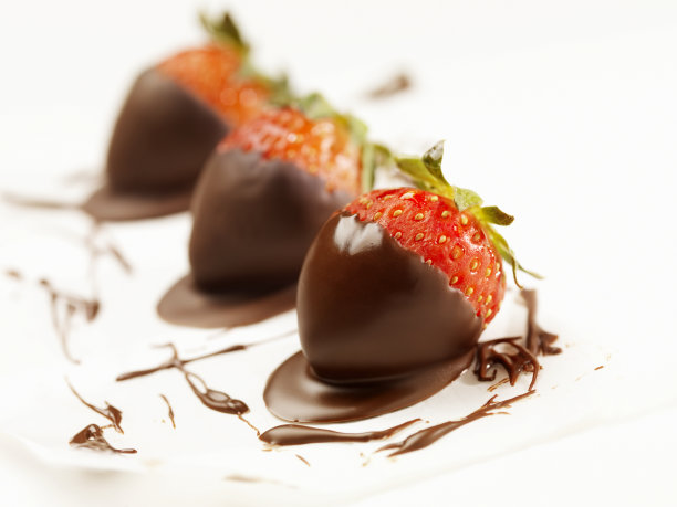 巧克力草莓下降图片下载