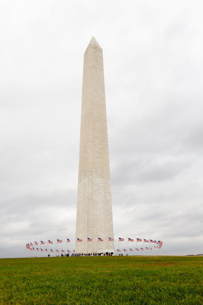 阴天的华盛顿纪念碑图片下载