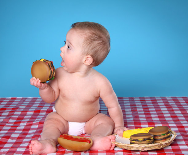 野餐的婴儿图片下载