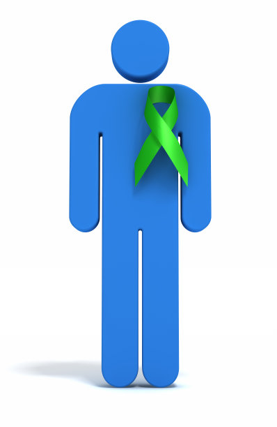 戴绿丝带的男人图片下载