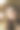 被迷住的女孩透过放大镜看图片下载