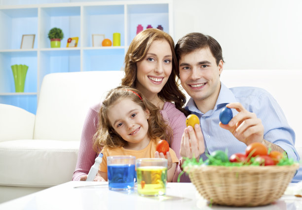 家族着色复活节彩蛋图片下载