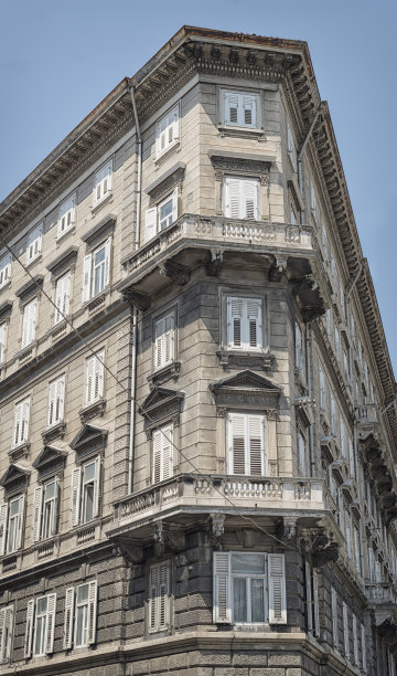 老房子角落图片下载