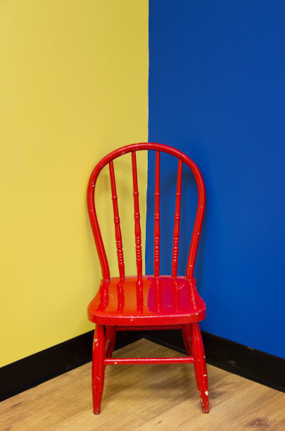 红色的椅子图片下载