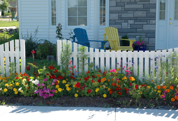 白色的栅栏图片下载