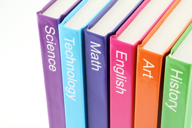 教科书的书脊的特写图片下载